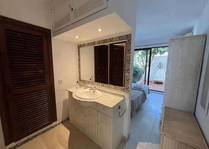 - Playa - 1 Con Jardines Al Lado Del Mar Te11 アパート エステポナ