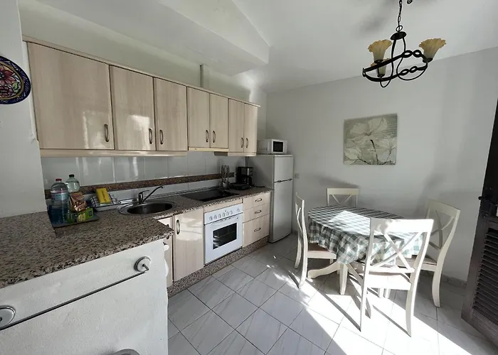 - Playa - 1 Con Jardines Al Lado Del Mar Te11